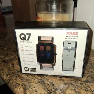 Q7 NWT Smart Watch Fitness Tracker Orig. Price $75